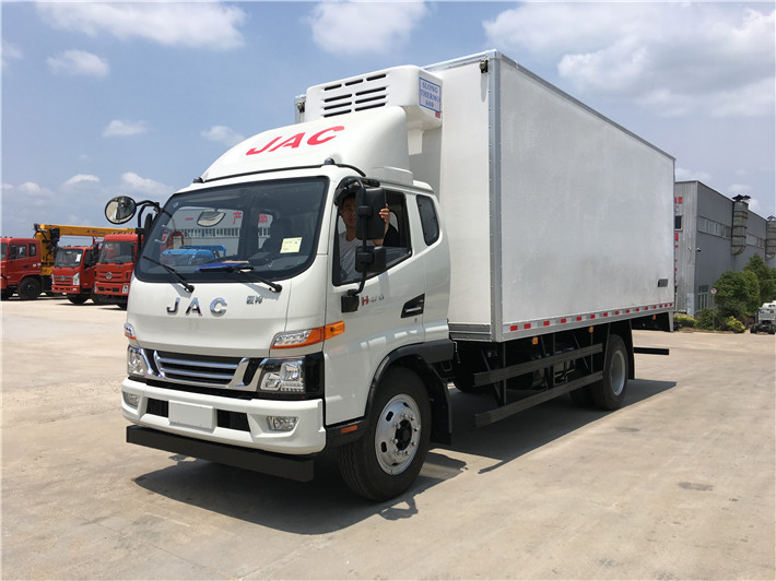 江淮駿鈴V7冷藏車(chē)-廂長(zhǎng)6.2米